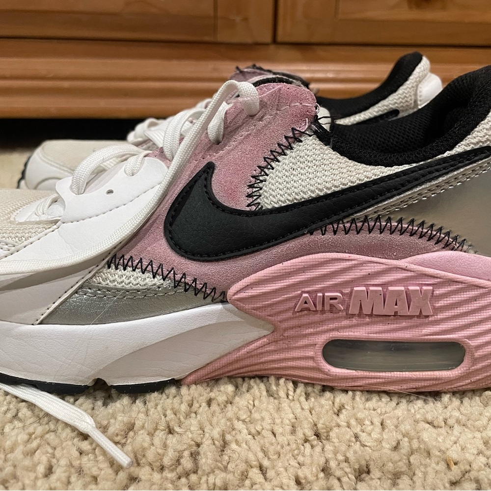 Nike Air Max Women's Sneakers - Pink, White, and Black